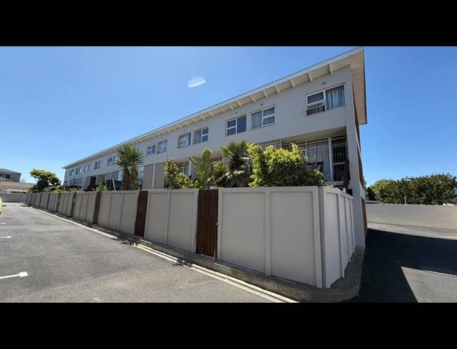 2 BEDROOM PROPERTY TO RENT IN BLOUBERGRANT